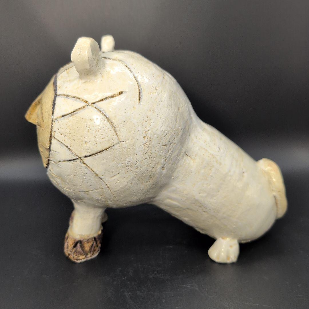 【新品未使用】癒し ホワイト キャット (中) 瀬戸焼　ネコ 置物