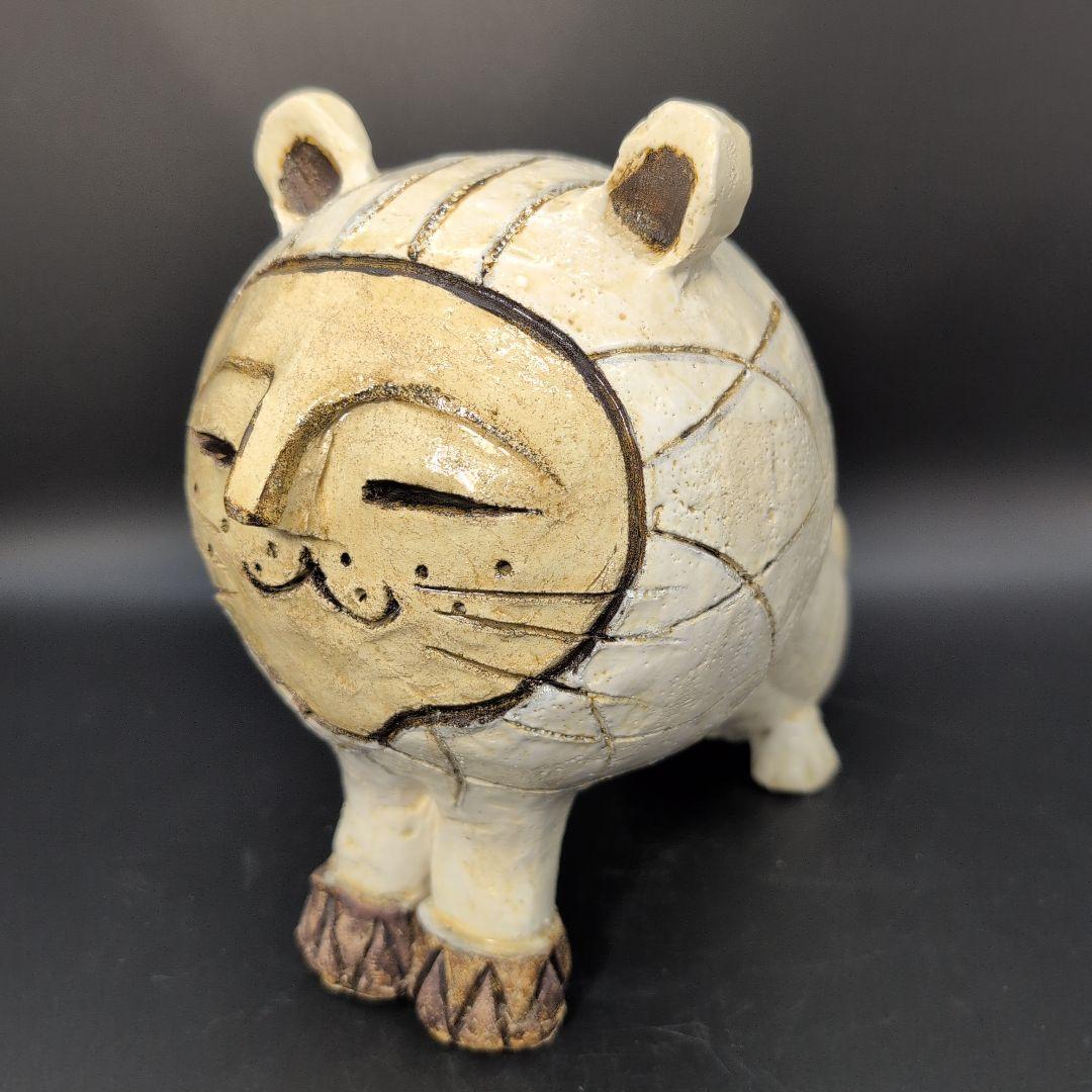 【新品未使用】癒し ホワイト キャット (中) 瀬戸焼　ネコ 置物