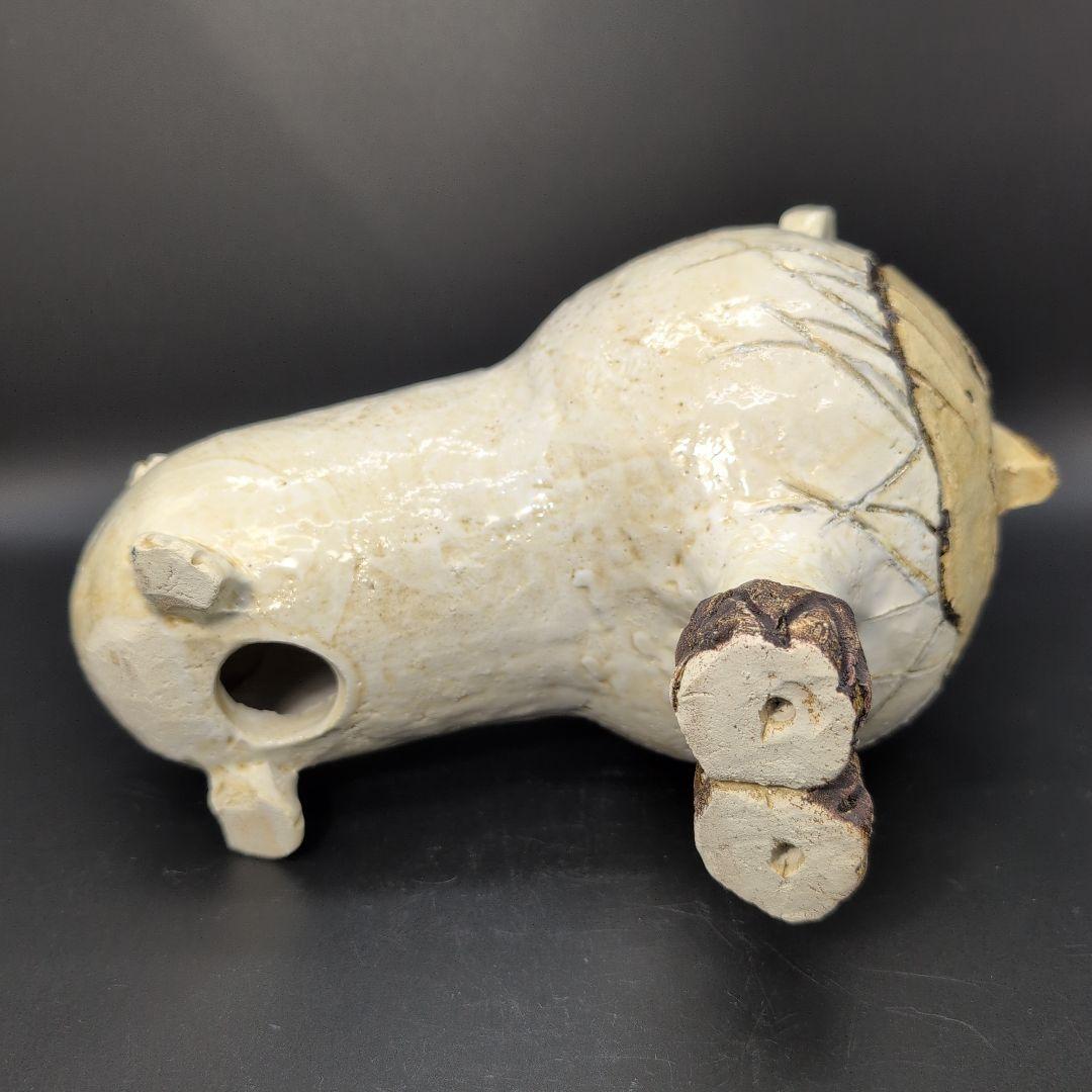 【新品未使用】癒し ホワイト キャット (中) 瀬戸焼　ネコ 置物