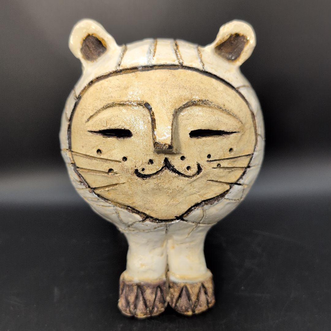 【新品未使用】癒し ホワイト キャット (中) 瀬戸焼　ネコ 置物