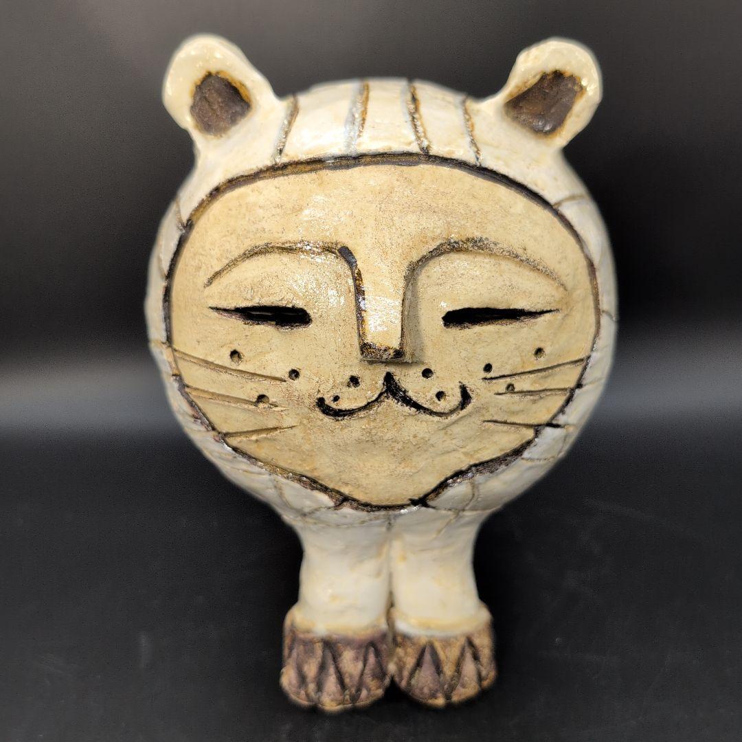 【新品未使用】癒し ホワイト キャット (中) 瀬戸焼　ネコ 置物