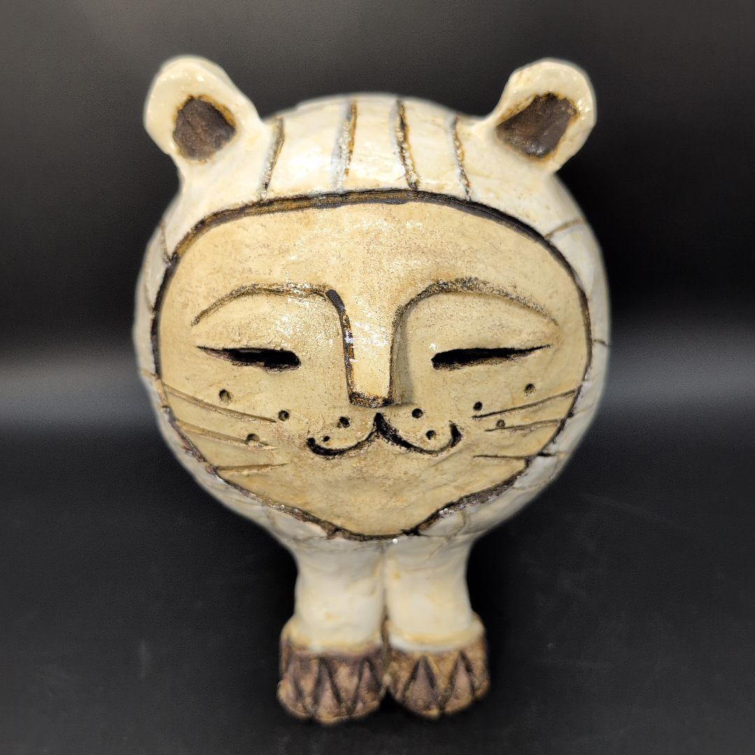 【新品未使用】癒し ホワイト キャット (中) 瀬戸焼　ネコ 置物