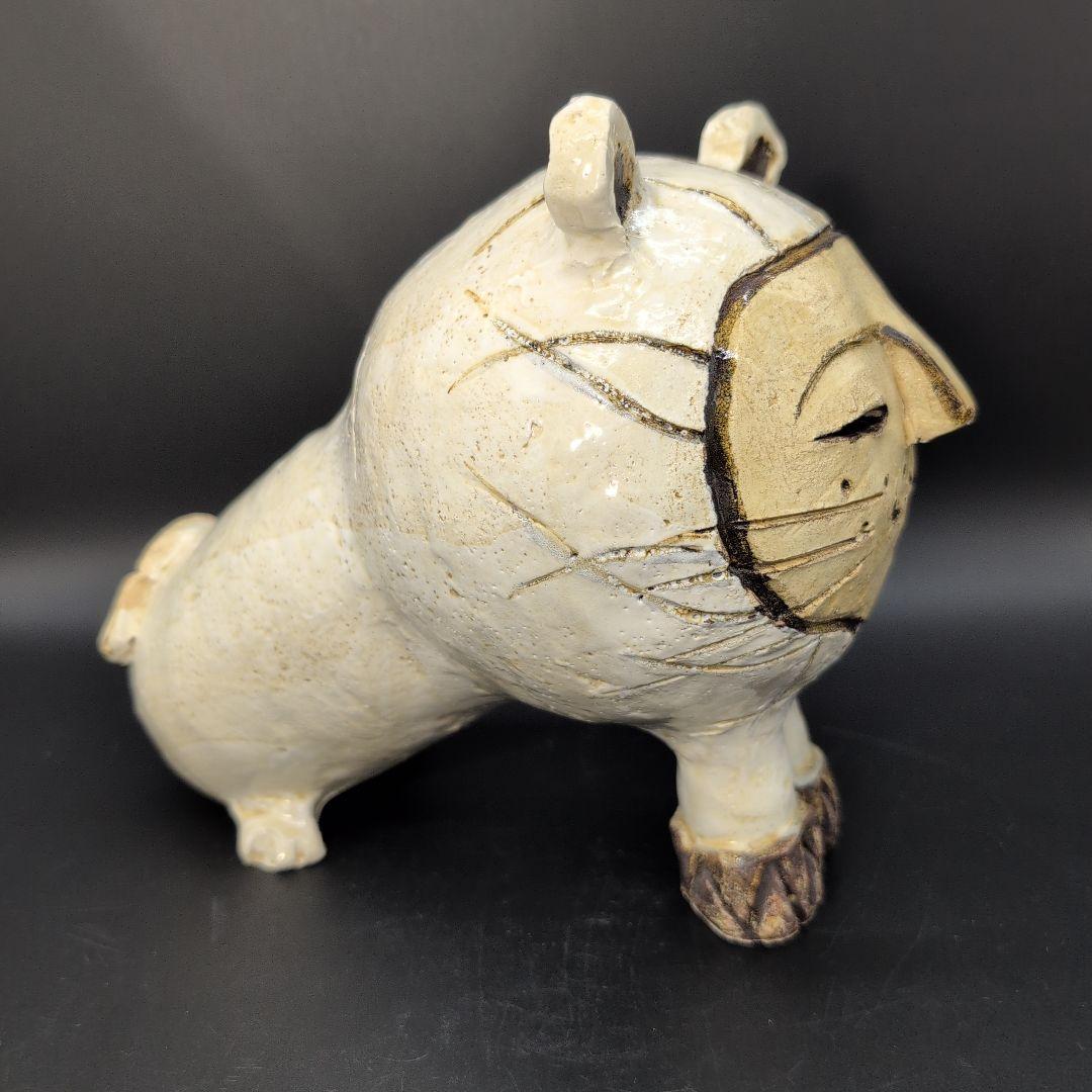 【新品未使用】癒し ホワイト キャット (中) 瀬戸焼　ネコ 置物