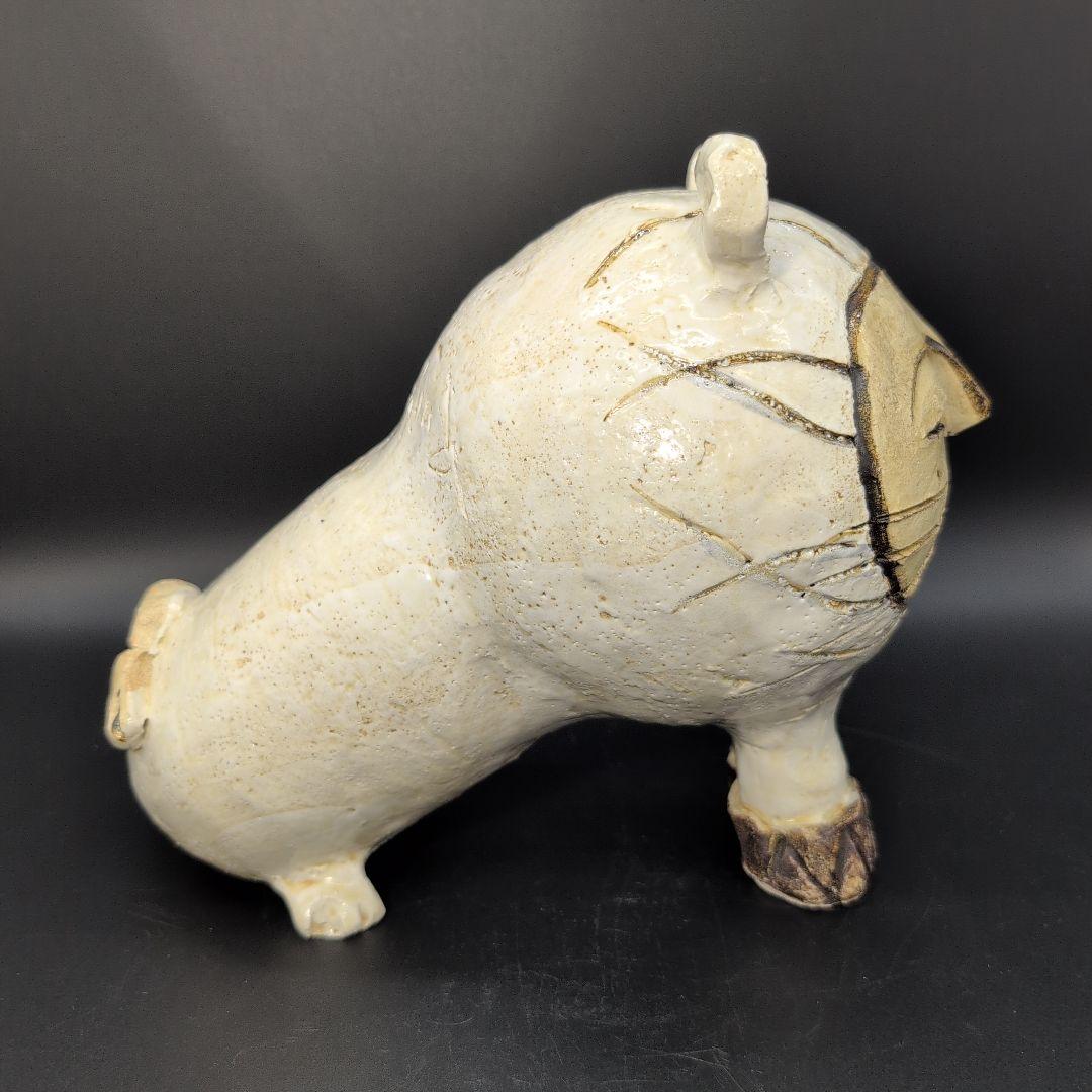 【新品未使用】癒し ホワイト キャット (中) 瀬戸焼　ネコ 置物