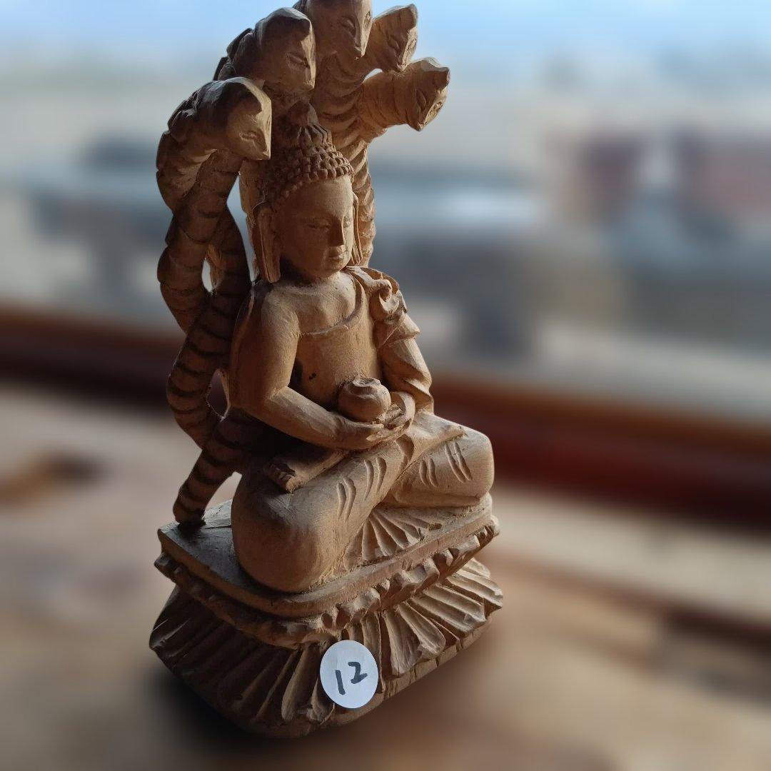 12.神、木製仏像 蛇の彫刻付き 約20cm、珍しい極小品