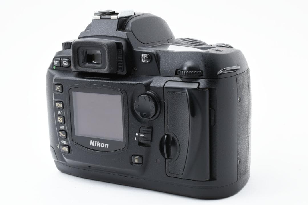 Nikon ニコン D70　✨お得なCFカード付き✨簡単操作で一眼デビュー最適✨