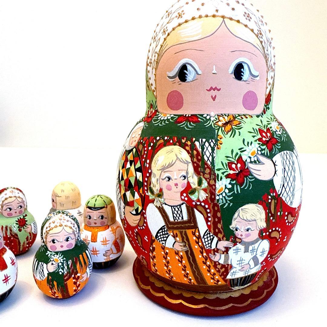 オリガ・ミッチナ作　ダルマ型 マトリョーシカ　6ピース　３人の子供
