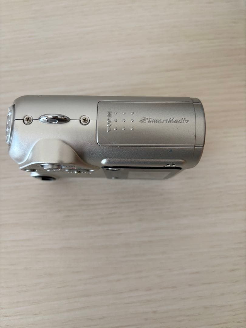 FUJIFILM FinePix F601 コンパクトデジタルカメラ　即購入OK