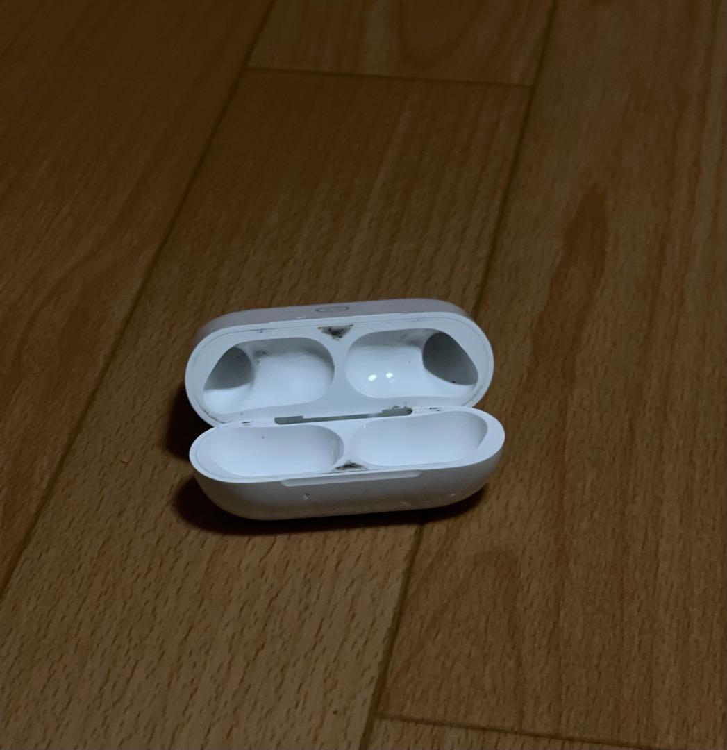 3 genAirPods本体 ホワイト充電ケース付き