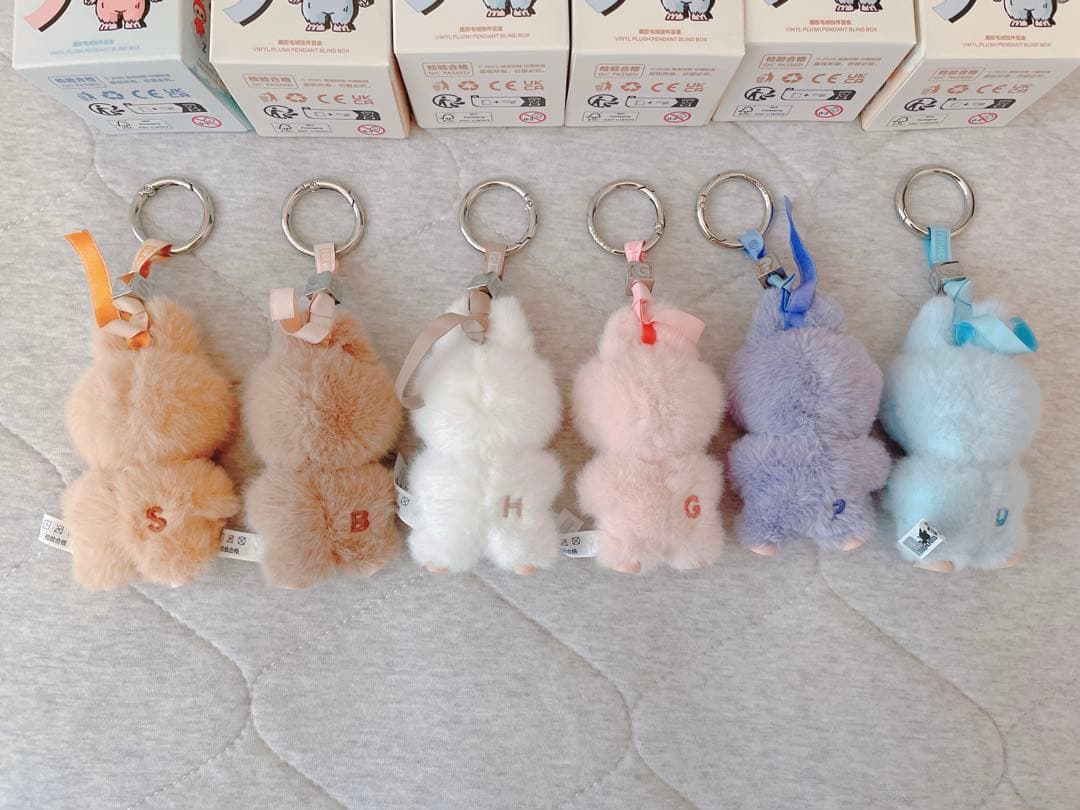 ラブブ　イニシャル　まとめ売り