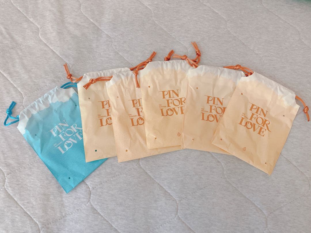 ラブブ　イニシャル　まとめ売り