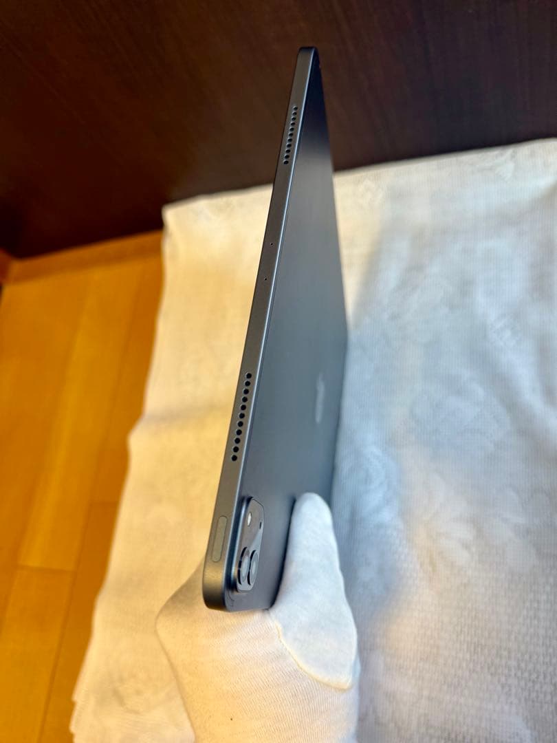 【超美品】Apple iPad Pro 12.9インチ 第5世代 256GB