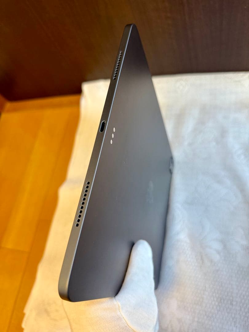 【超美品】Apple iPad Pro 12.9インチ 第5世代 256GB