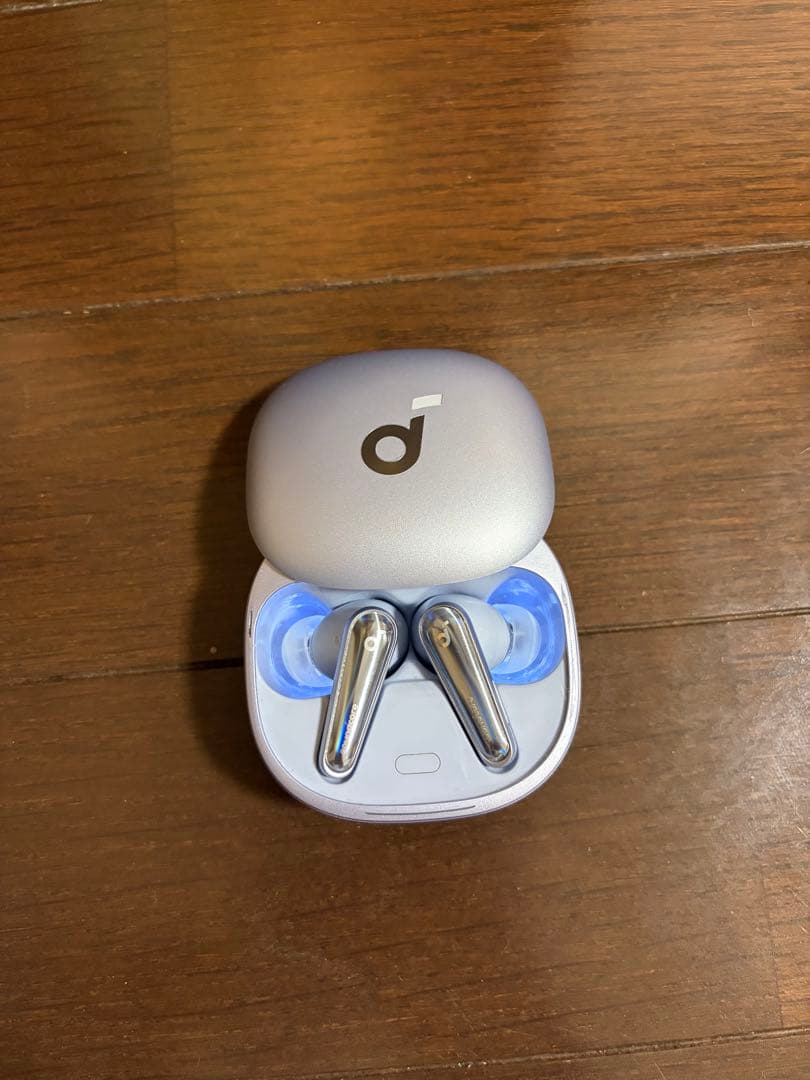 イヤホン Soundcore Liberty4