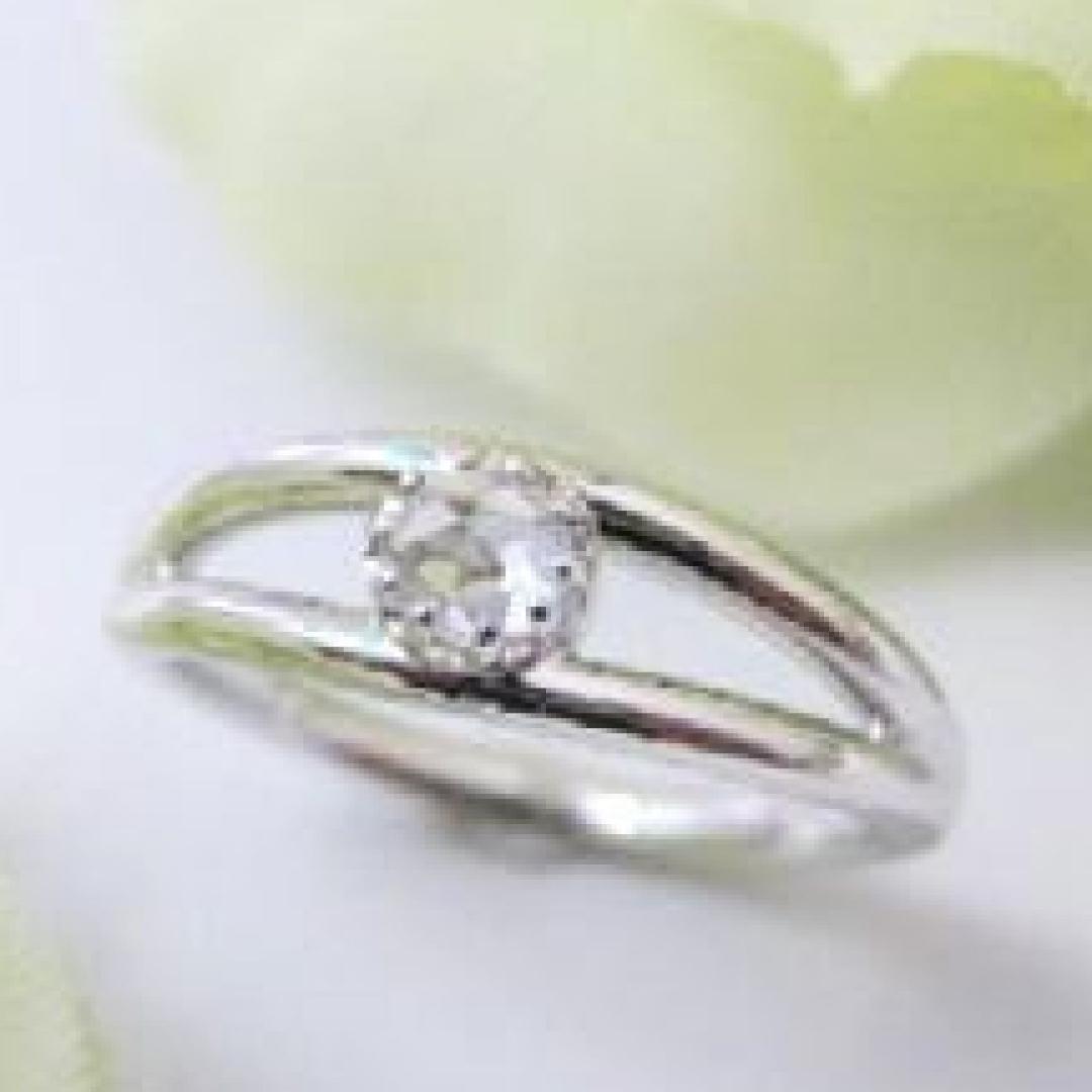 ☆２点セット ローズカットのリングとペンダントネックレス　ホワイトトパーズ流線