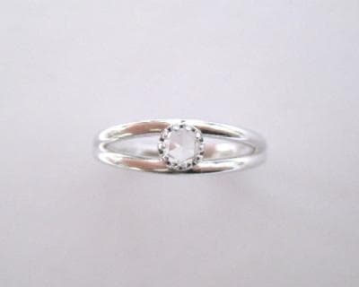 ☆２点セット ローズカットのリングとペンダントネックレス　ホワイトトパーズ流線