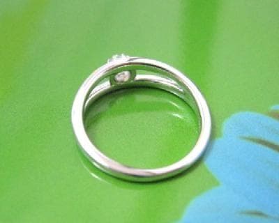 ☆２点セット ローズカットのリングとペンダントネックレス　ホワイトトパーズ流線