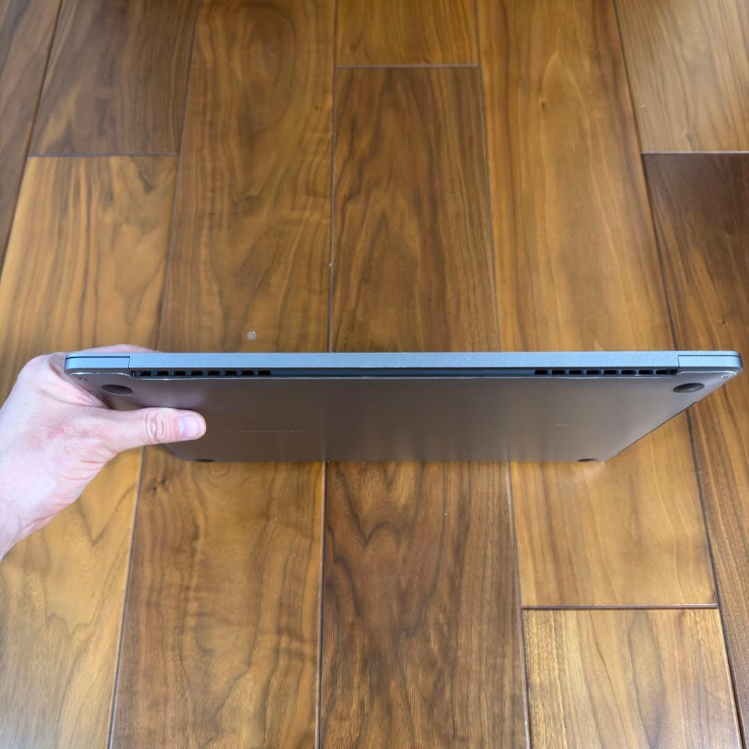 MacBook本体 MacBook Pro 2018 15inch Core i7 16Gb