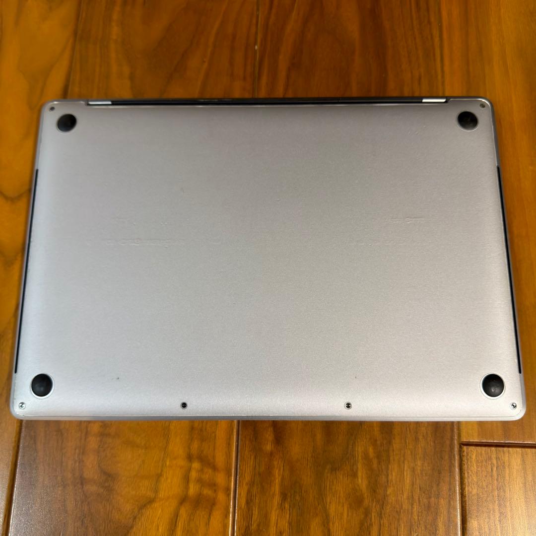 MacBook本体 MacBook Pro 2018 15inch Core i7 16Gb