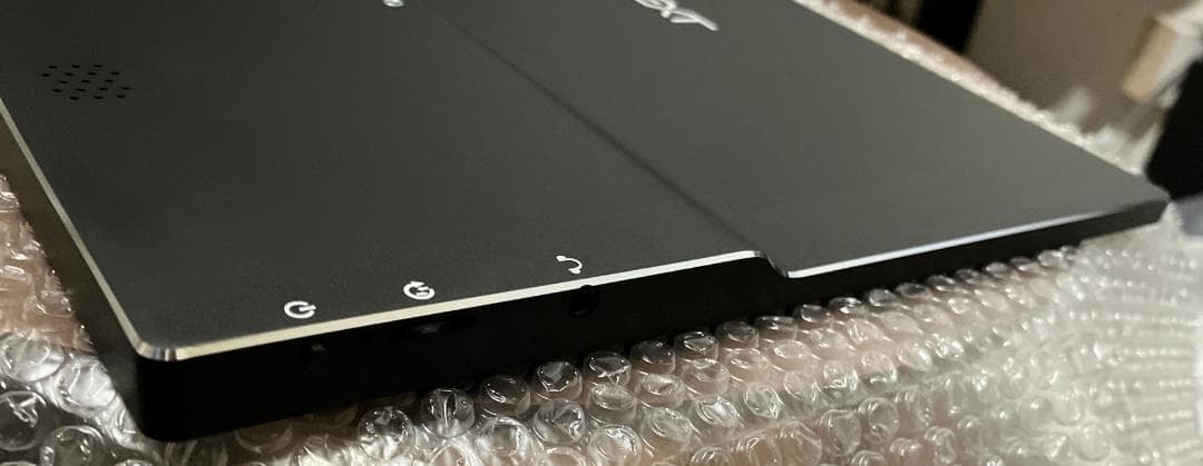 モバイルモニター「JN-MD-IPS135FP」（JAPANNEXT製）