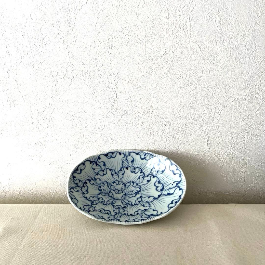 M831 ○有田焼　そうた窯　オーバル皿【未使用】　美しい