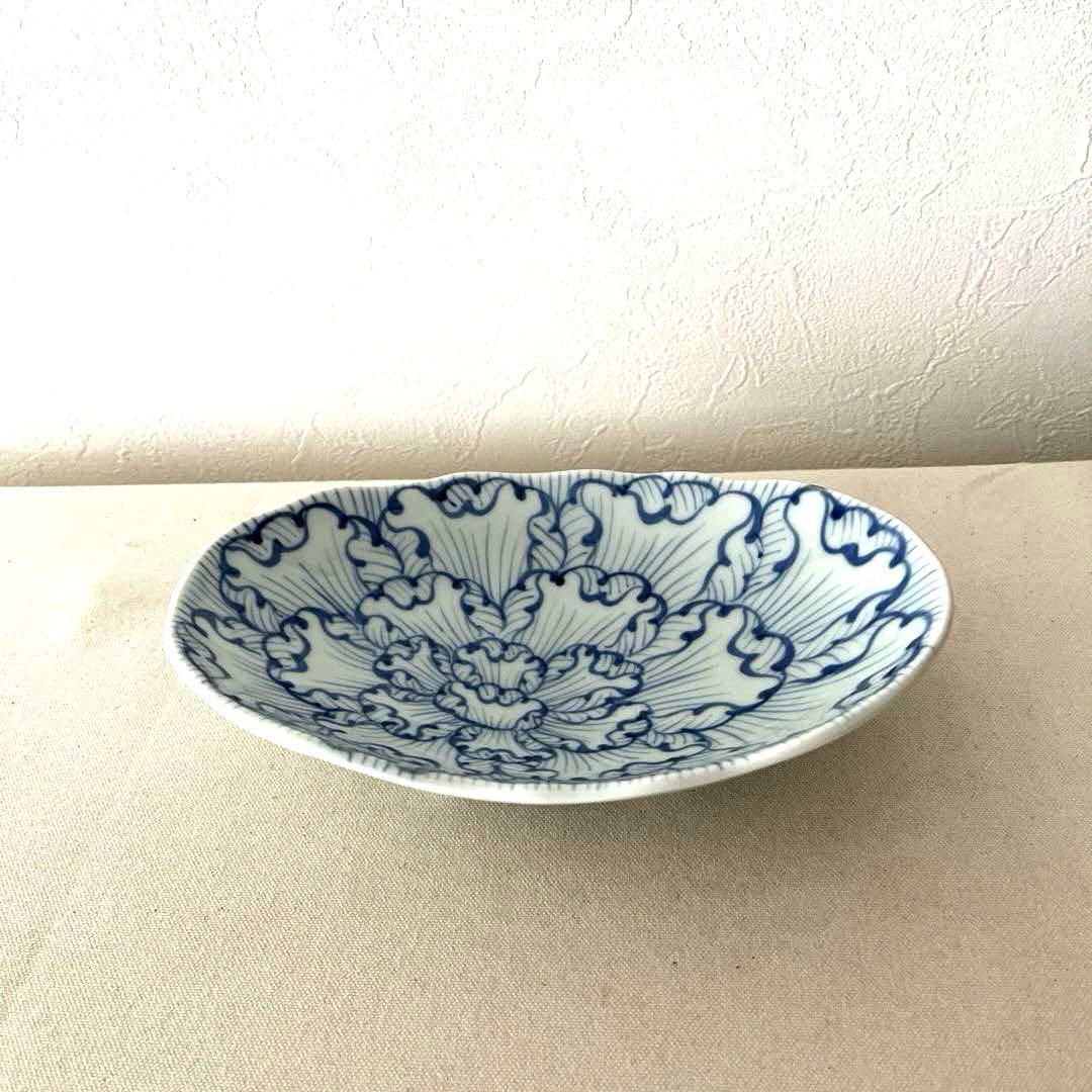 M831 ○有田焼　そうた窯　オーバル皿【未使用】　美しい