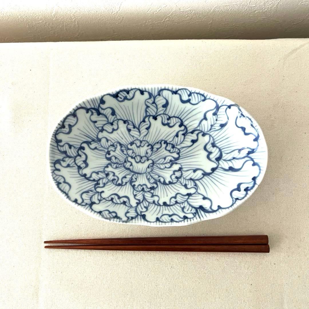 M831 ○有田焼　そうた窯　オーバル皿【未使用】　美しい