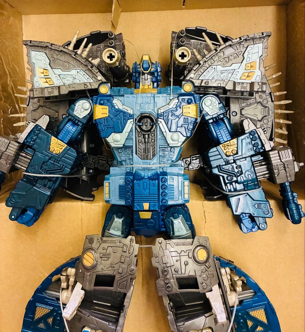 トランスフォーマー　創造神プライマス　2010エディション　未使用