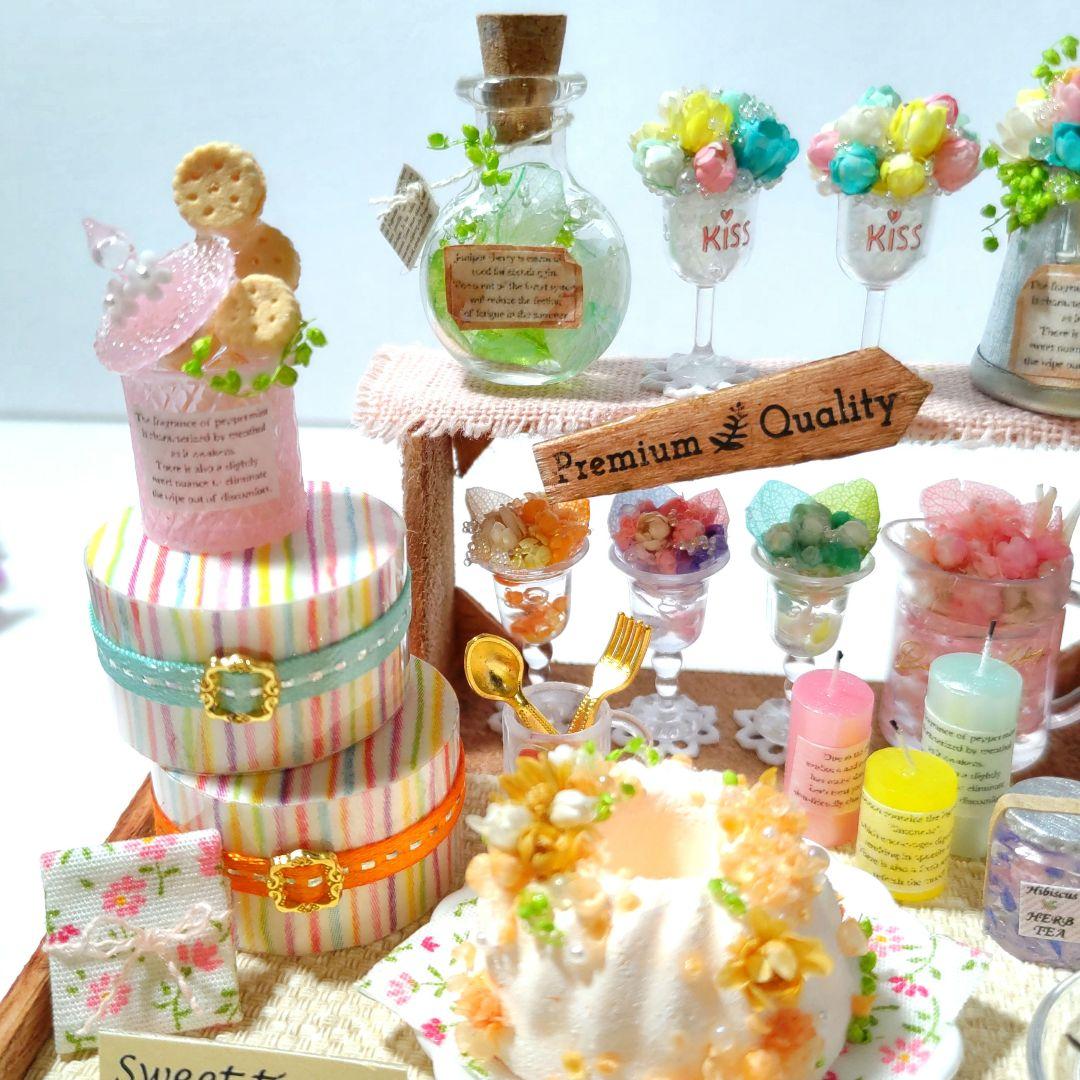 No.Ｂ231 いろんな色のフラワースイーツ＆雑貨セット