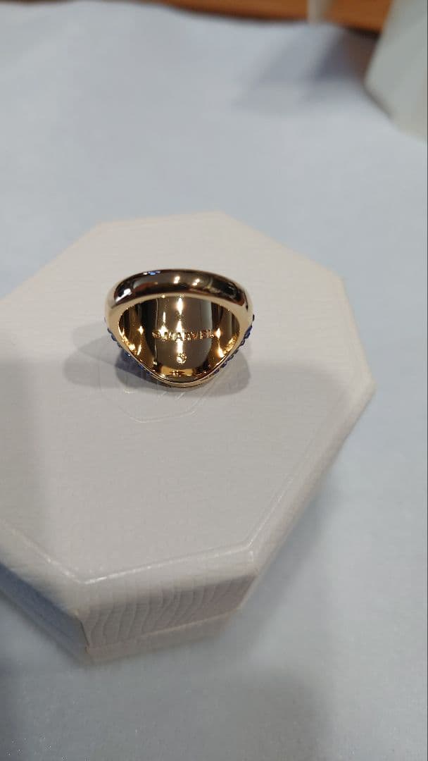 マーベル　リング　キャプテンマーベルゴールドスターモチーフ　スワロフスキー