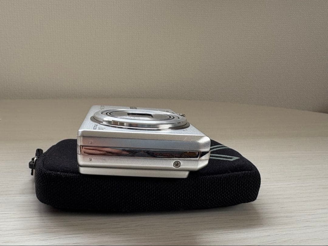 OLYMPUS デジタルカメラ FE-240