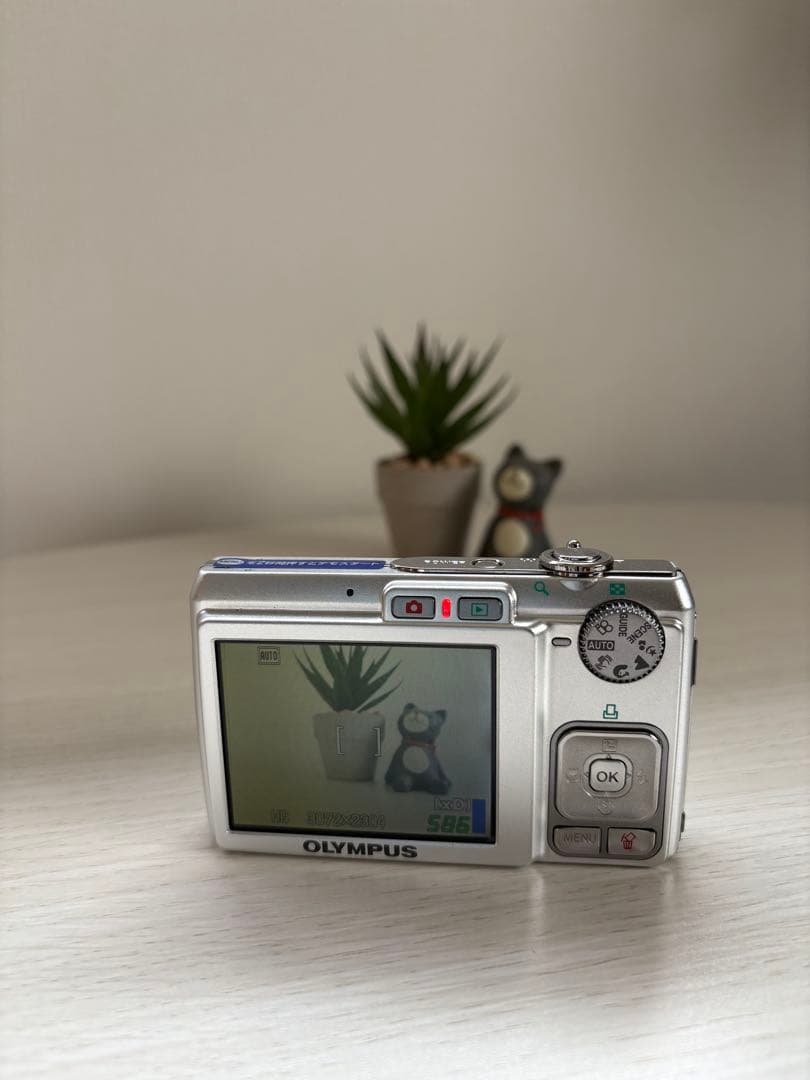 OLYMPUS デジタルカメラ FE-240