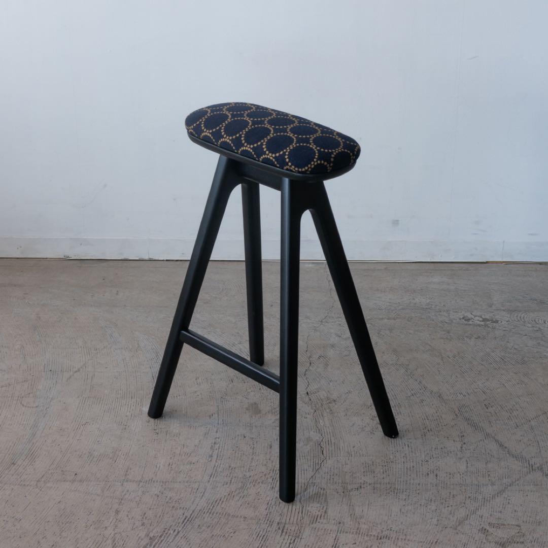 キッチンスツールBK H630＋ミナ ペルホネン　タンバリン