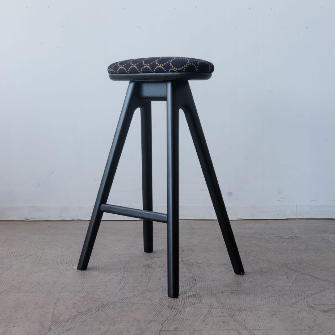 キッチンスツールBK H630＋ミナ ペルホネン　タンバリン