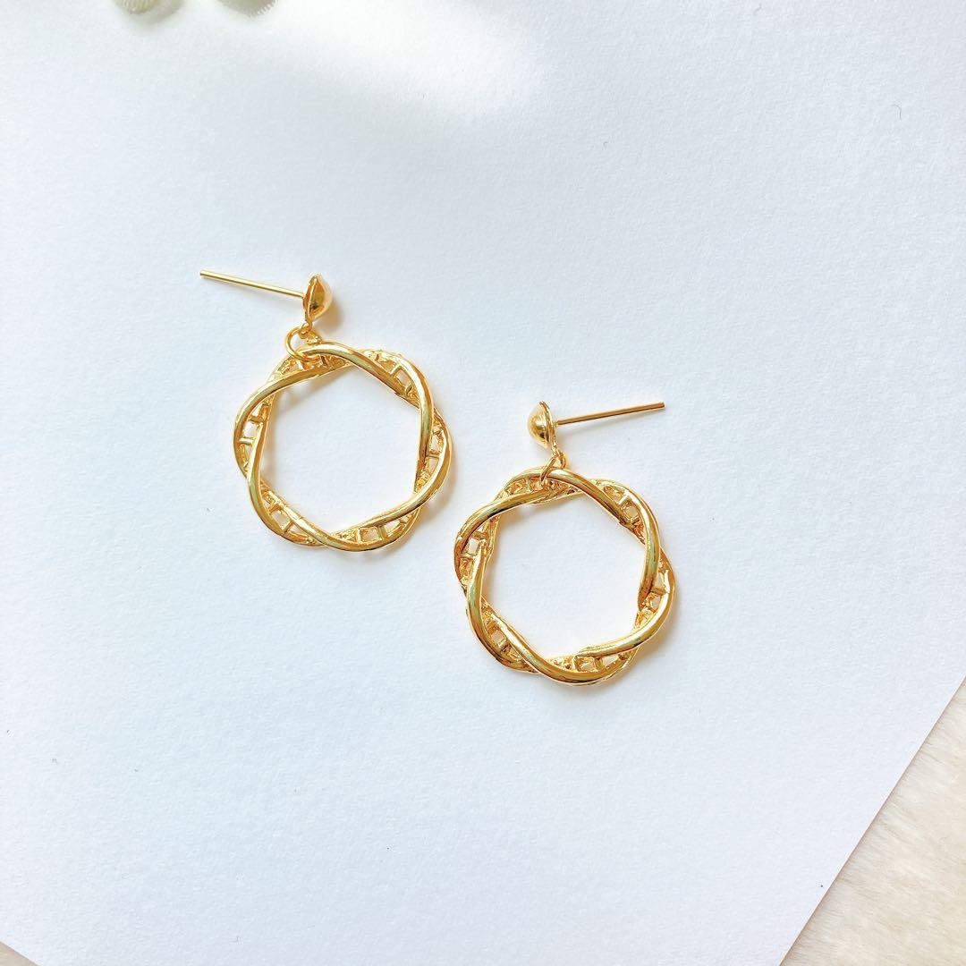 ハンドメイドピアス　No.1533