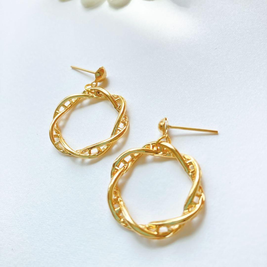 ハンドメイドピアス　No.1533