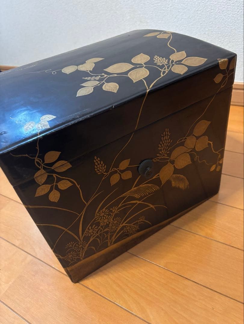 小鼓　革　胴　歌舞伎　狂言　囃子　伝統