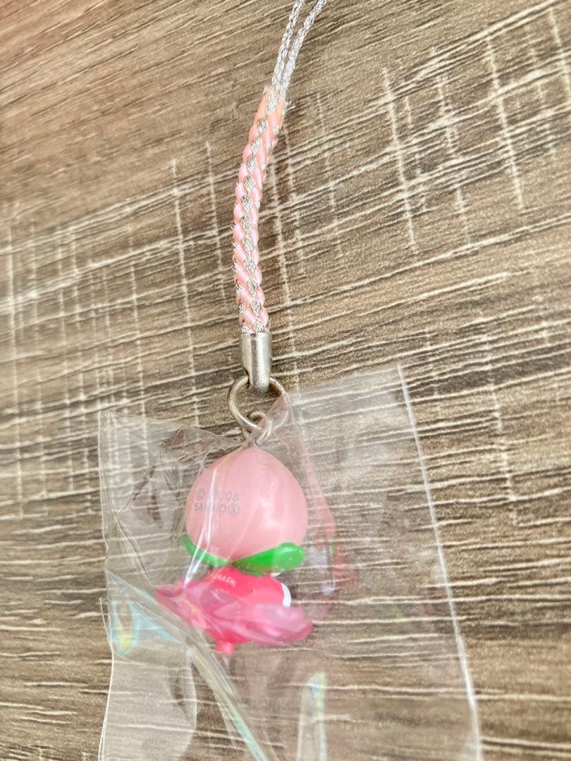 ハローキティ ご当地キティ 山科限定 白桃バージョン 根付け