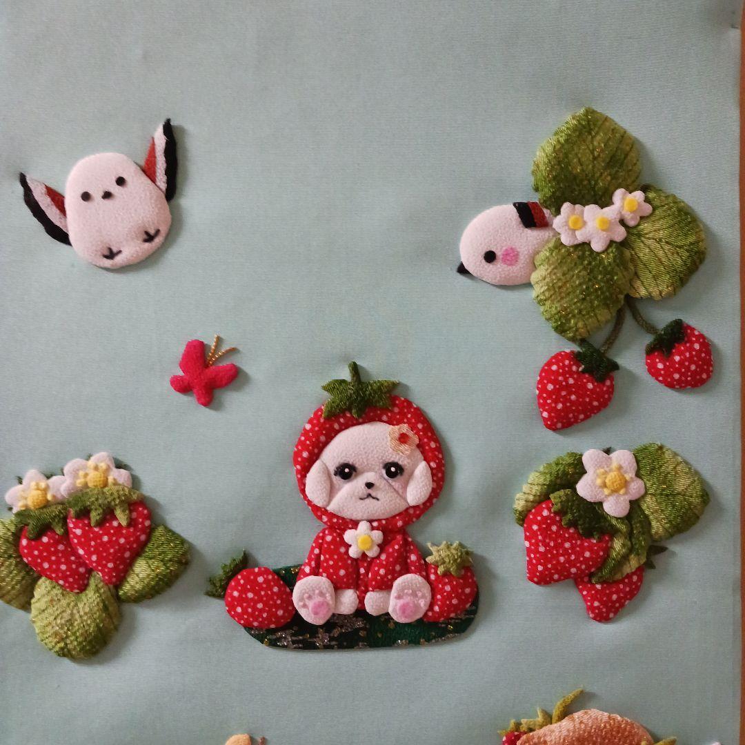 《いっちゃん様ご予約》★いちごちゃんといちごの精のタペストリー★ちりめん細工