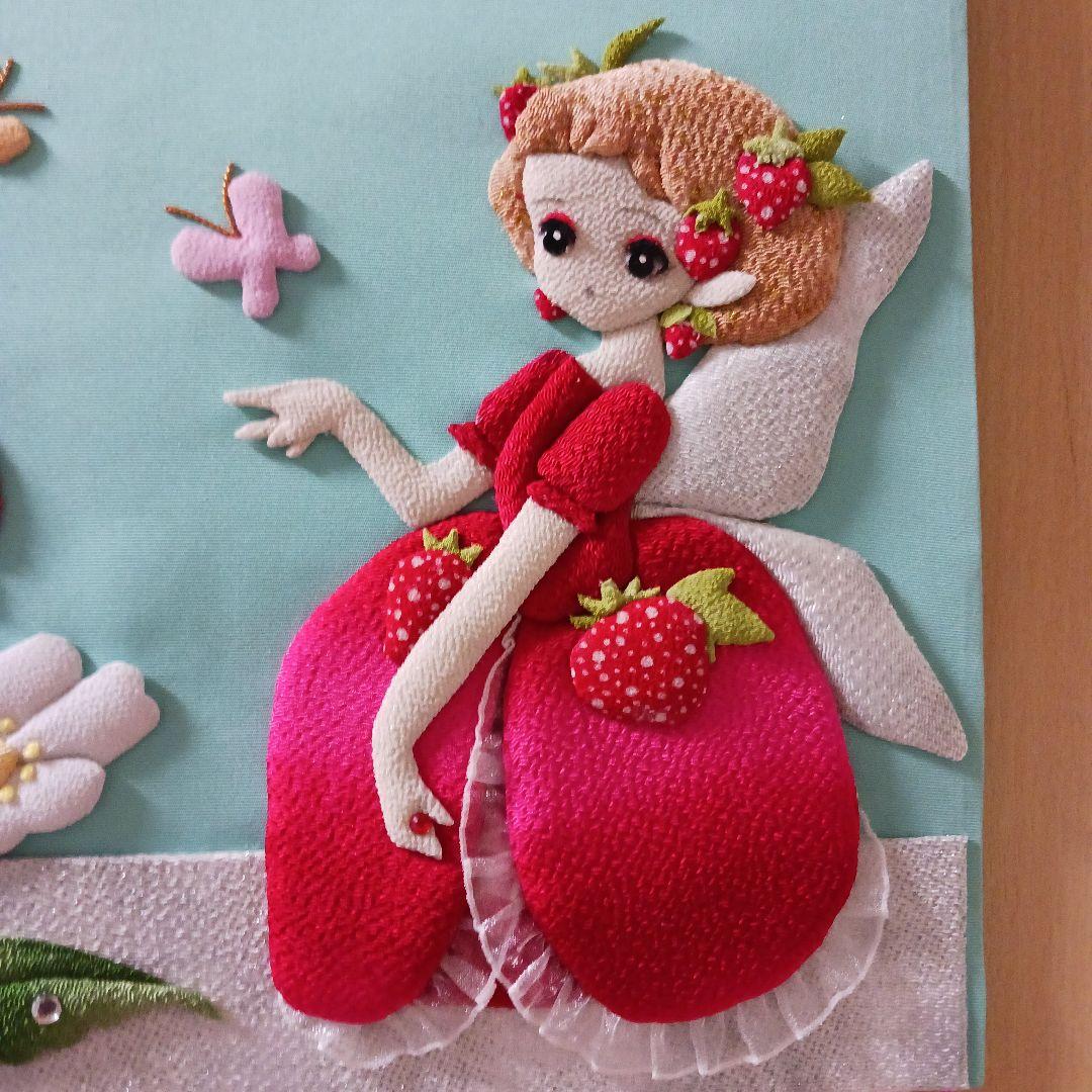 《いっちゃん様ご予約》★いちごちゃんといちごの精のタペストリー★ちりめん細工