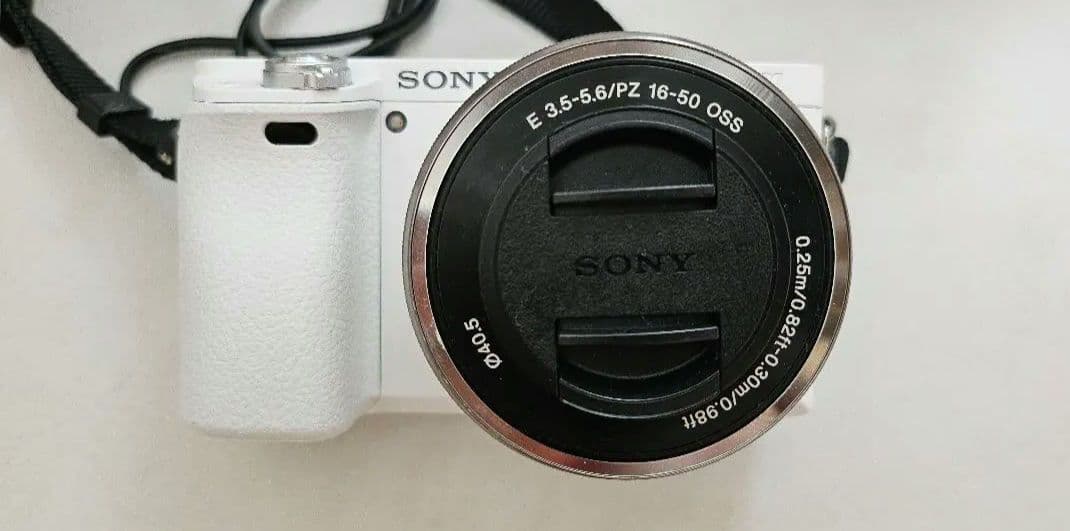 SONY α6000 ILCE-6000 デジタル一眼レフカメラ