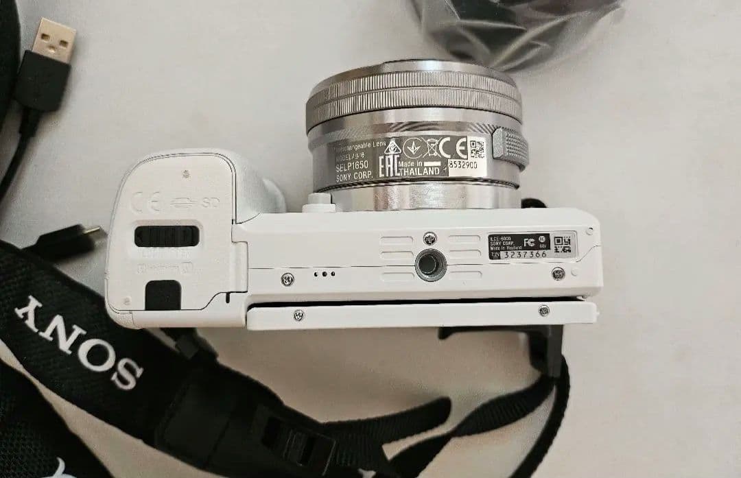 SONY α6000 ILCE-6000 デジタル一眼レフカメラ