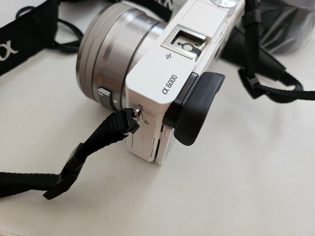 SONY α6000 ILCE-6000 デジタル一眼レフカメラ