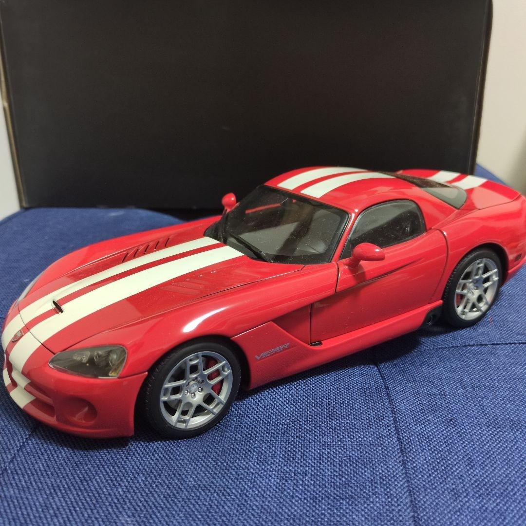 dodge viper SRT10 coupe オートアート 1/18 2008
