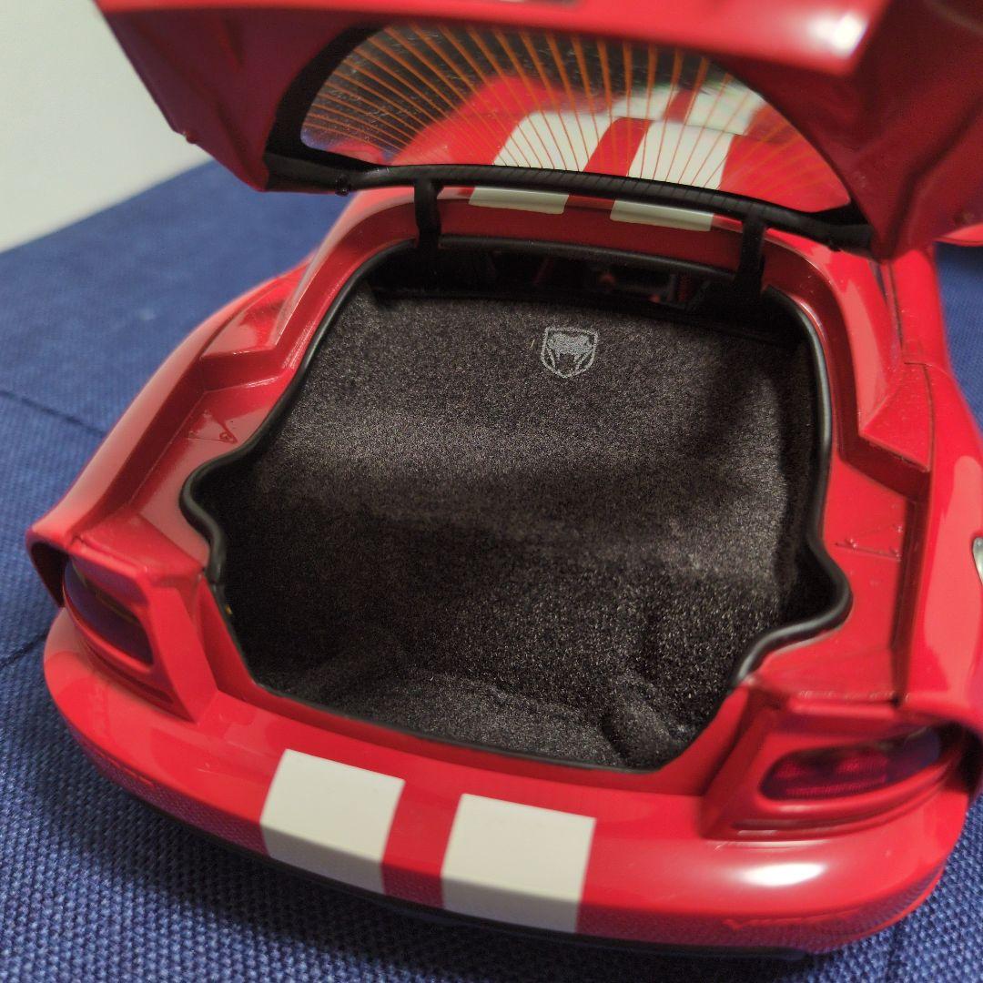 dodge viper SRT10 coupe オートアート 1/18 2008