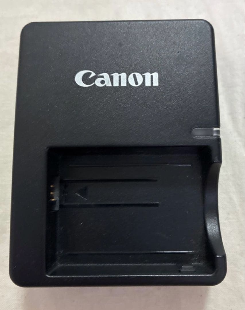 Canon EOS DS126181 レンズ2本【ジャンク品】