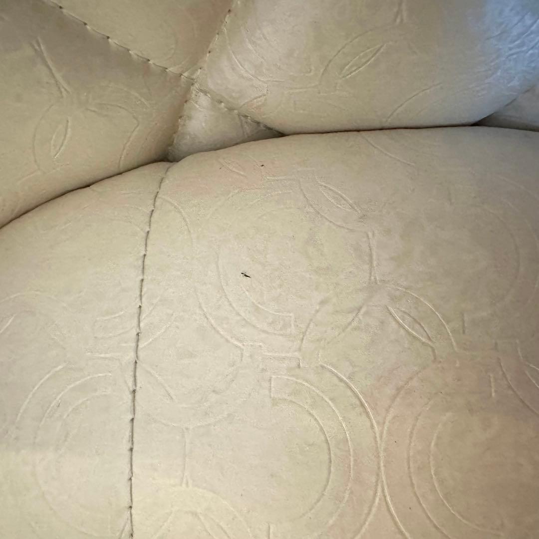 ダイニングチェア 合皮　アイボリー　エレガント系１脚