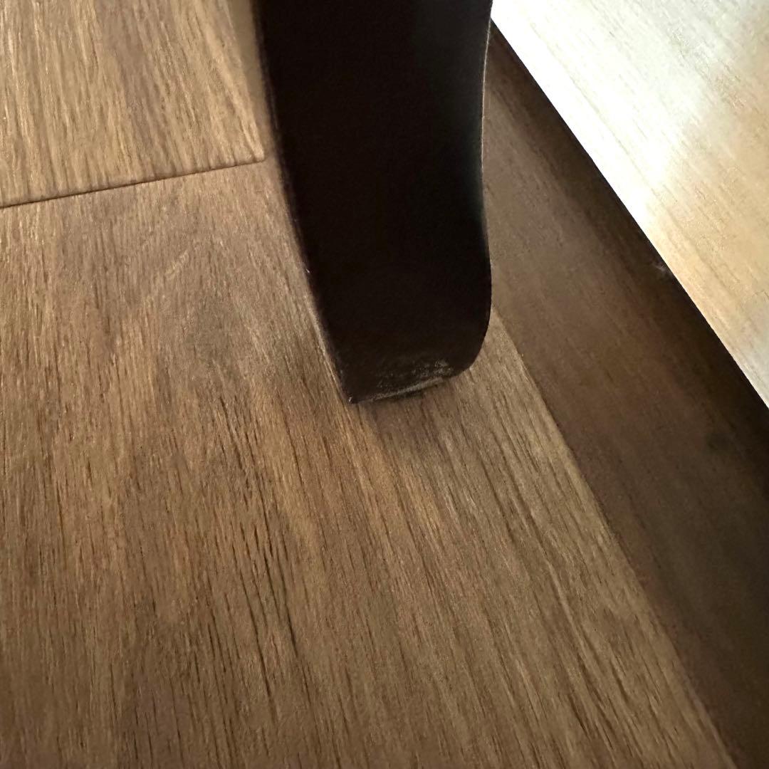 ダイニングチェア 合皮　アイボリー　エレガント系１脚