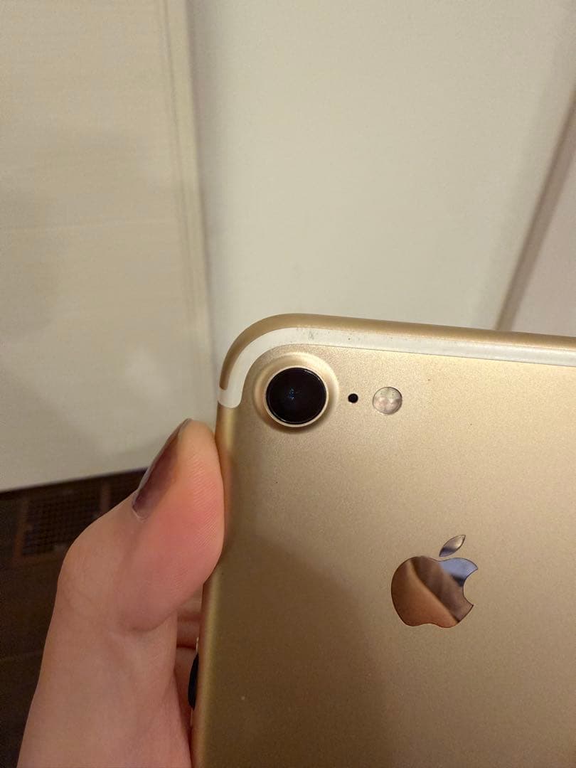 Apple iPhone7 ゴールド 本体 128GB 86%