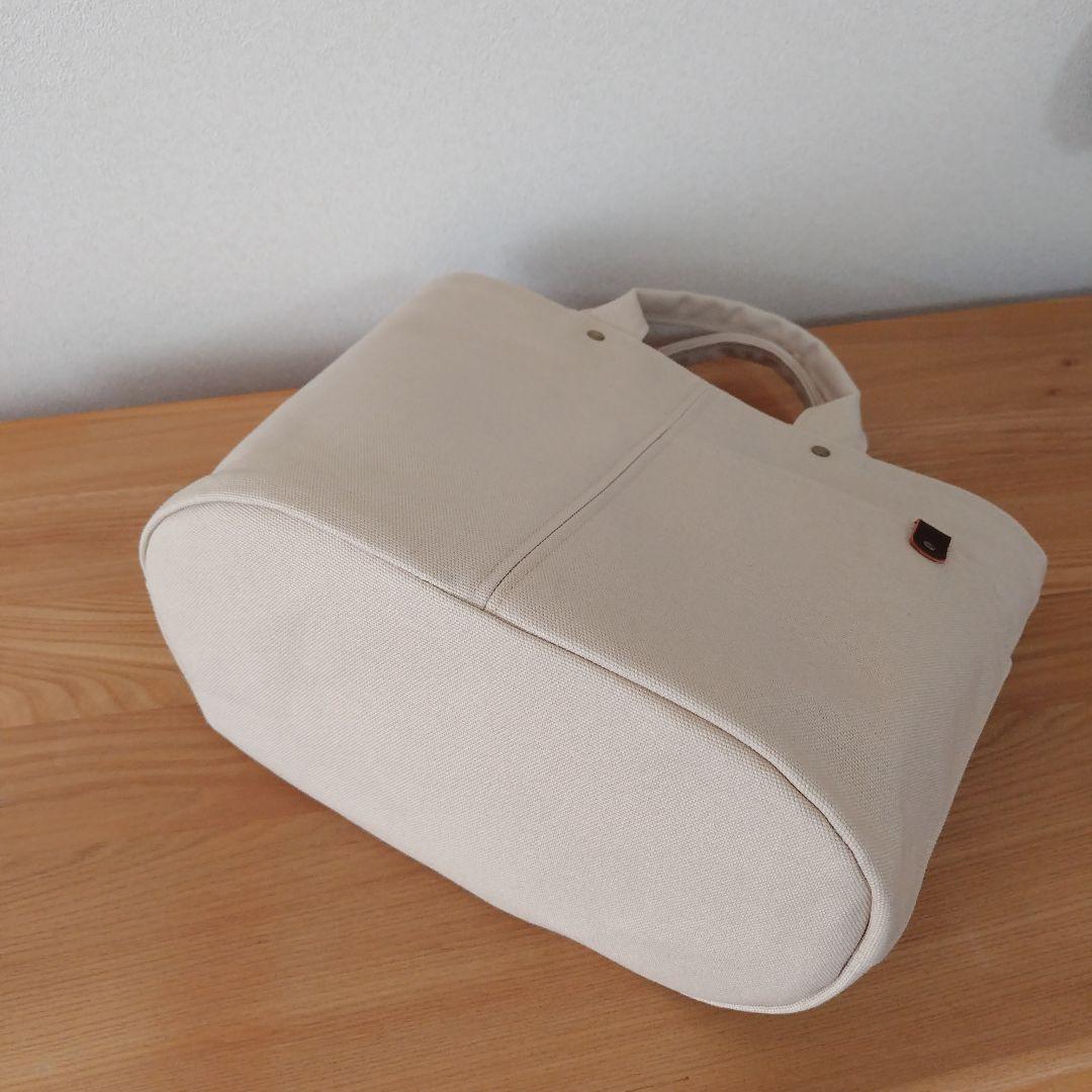 ハンドメイドトートバック、前後ポケット付き、楕円底&ベルトラウンドS